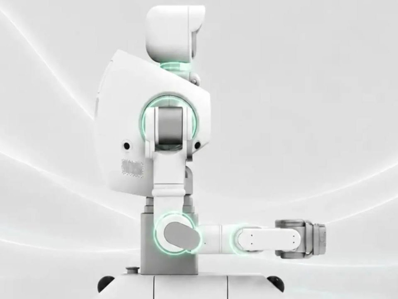China's humanoid robot packs 22 degrees of freedom, 5-sec battery swap / 中国人形机器人拥有22个自由度,电池更换仅需5秒